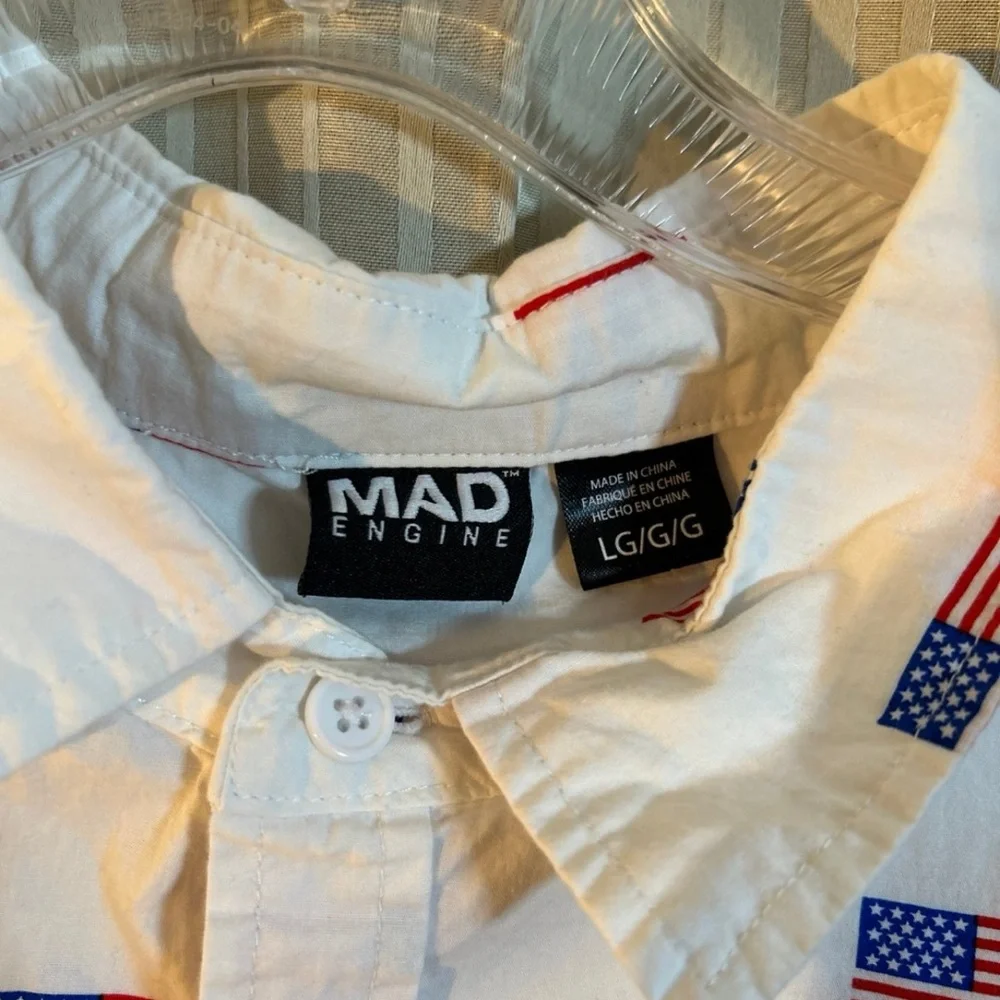 White Short-Sleeve Button-Up Shirt with Flag Print - Picture 5 of 5
